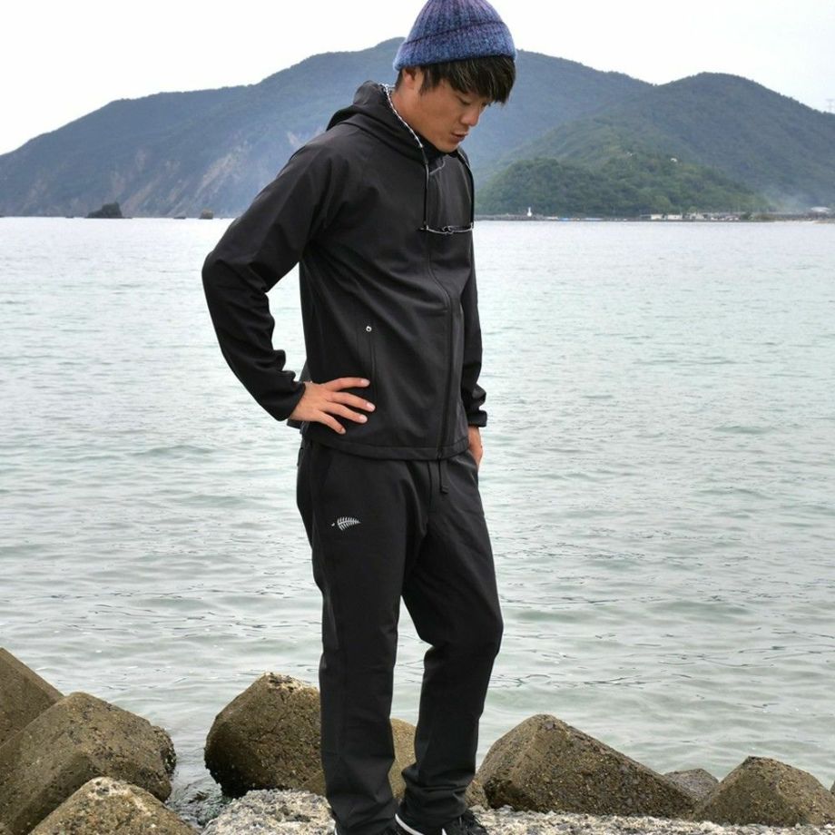 WEB限定】光電子® FOURON ライトストレッチパンツ | FREEKNOT